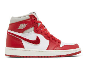 Jordan 1 Retro High OG Varsity Red (Women's) - 6 MEN / 7.5 WOMEN