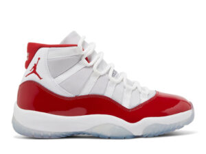 Jordan 11 Retro Cherry (2022) - 10.5 MEN