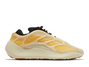 adidas Yeezy 700 V3 Mono Safflower - 7.5 MEN